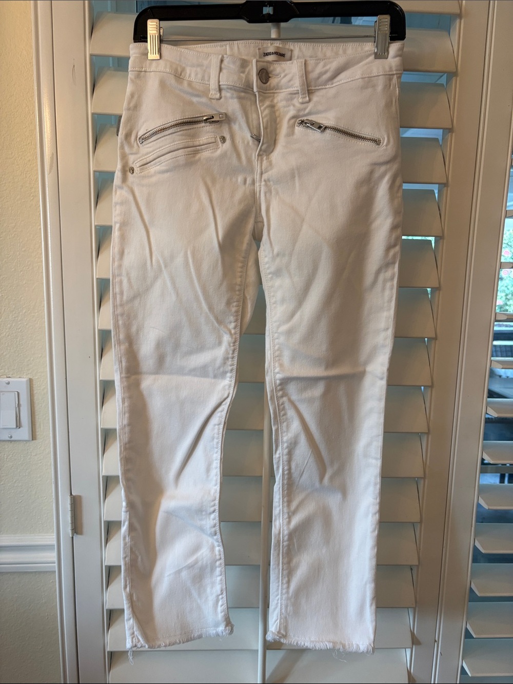 Zadig and Voltaire White Straight-Leg Jeans with Front Zip Accents size 25